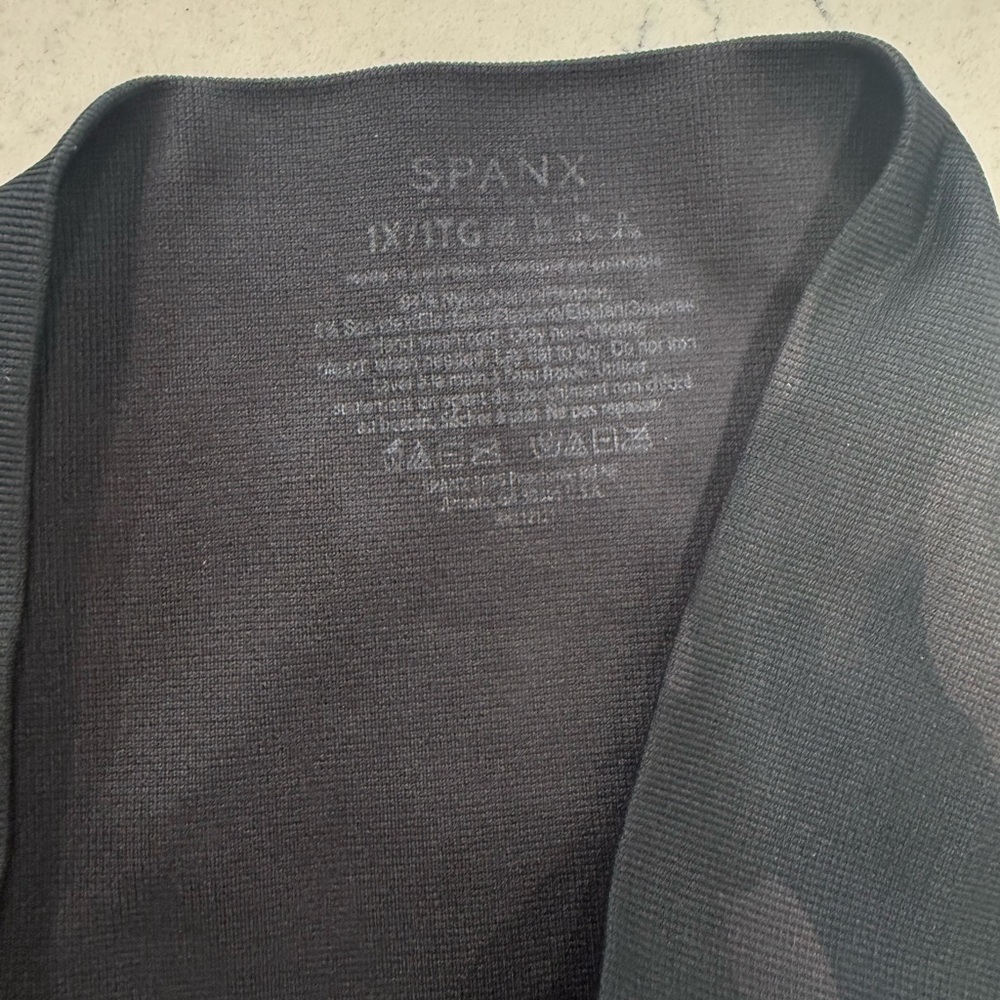 Spanx Black Gray Camo Compression Leggings Size 1X 1TG High Rise - Picture 2 of 2